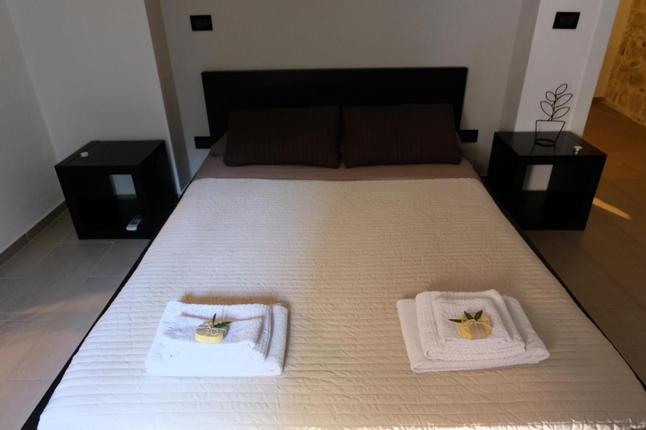 Il Miglio In Piu Bed & Breakfast Castel di Tusa Eksteriør bilde