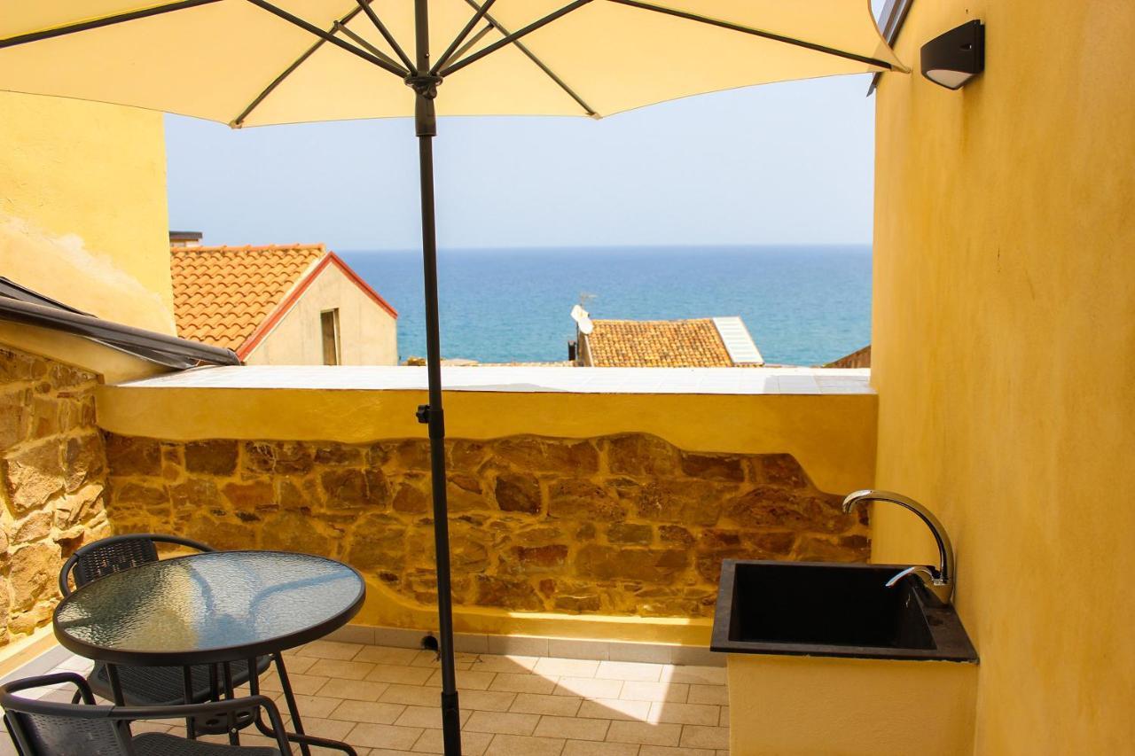 Il Miglio In Piu Bed & Breakfast Castel di Tusa Eksteriør bilde